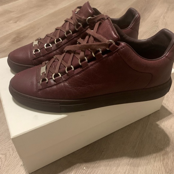 Burgundy Balenciaga‘s - Picture 3 of 7